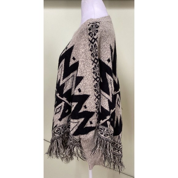 64 Sixty Five Small Southwestern Black & Beige Fringe Dolman Poncho Cape Sweater - Picture 5 of 9